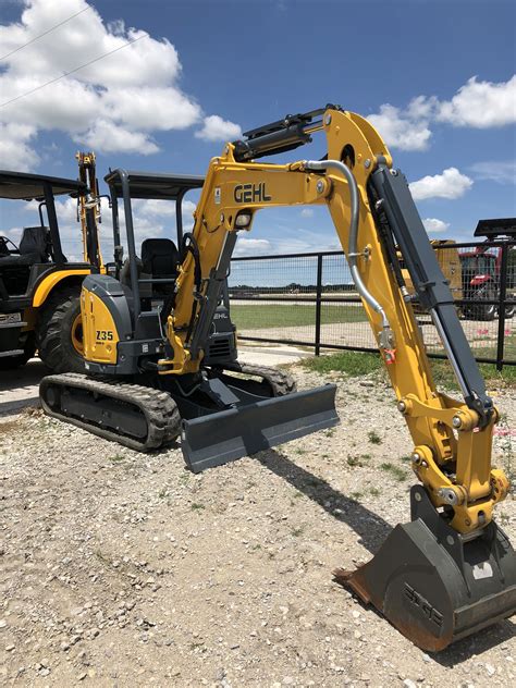 gehl 35 mini excavator|gehl excavator sizes.